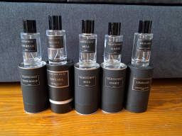 Flacons de parfum vides à vendre