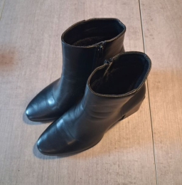 Bottine à talons pour femme