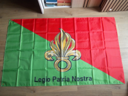 Drapeau neuf de la Légion étrangère