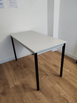Grande table de bureau 120cm + petite table