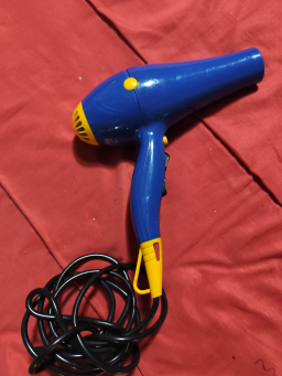 Sèche-cheveux professionnel en excellent état