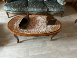 Table en marbre ancienne neuve à saisir !