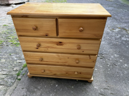 Très Belle Commode en Bois en Excellent État