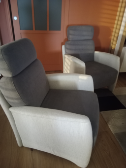 Ensemble salon moderne et confortable