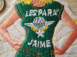Écusson humoristique parachutiste militaire