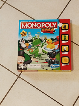 Urgent vraiment urgent a vendre avant samedi prochains Monopoly junior très bon état complet