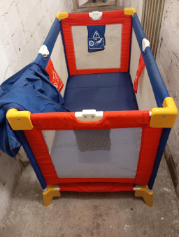 Lit parapluie pour bébé