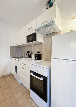 Charmant petit T2 avec Terrasse et Jardin L02