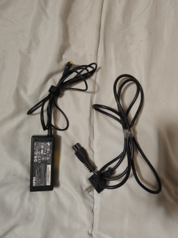 Chargeur PC portable en excellent état