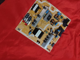 Téléviseur Samsung 49 pouces UE49NU7170