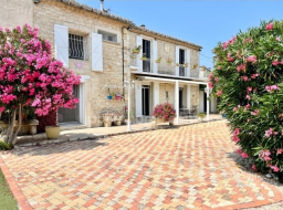 Superbe maison en pierre, 270 m² sur un terrain arboré  Coudekerque-Branche