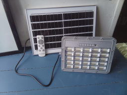 Projecteur d'extérieur solaire neuf