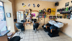 Salon de coiffure moderne et accueillant