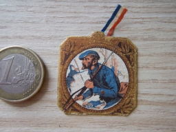 Insigne de la Journée du Poilu 1918 en Vente