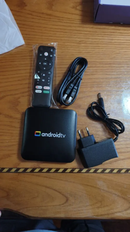 Boîtier TV intelligent Android 14 neuf
