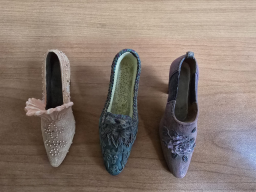 Collection de chaussures miniatures à vendre