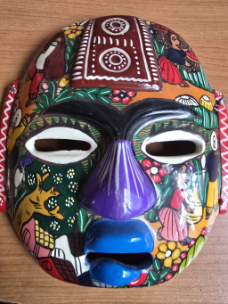 Masque en porcelaine antique à vendre