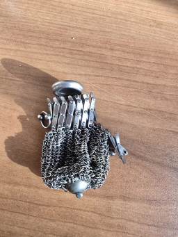 Porte-monnaie ancien en argent à vendre