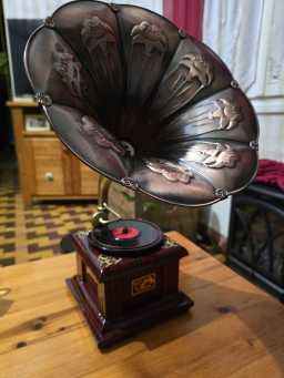 Réplique de Gramofhono à vendre pour décoration