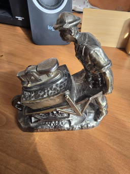 Briquet ancien à vendre