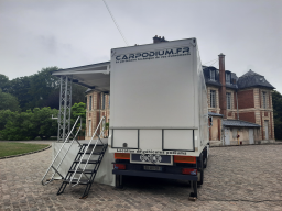 Camion semi podium à vendre