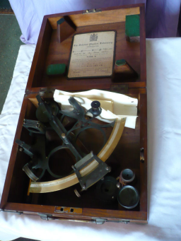 Collection d'antiquités de marine à vendre