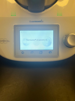 Thermomix TM5 avec accessoires à vendre.