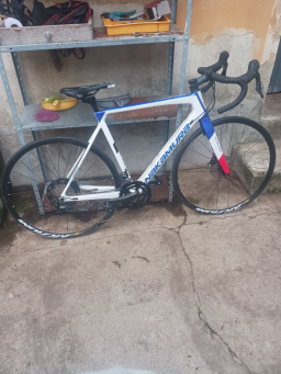 Vélo de route état neuf pour cause de décès