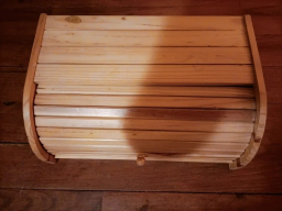 Huche à pain en bois massif