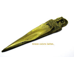 Ancien ouvre-lettres en forme d'hibou ou de chouette