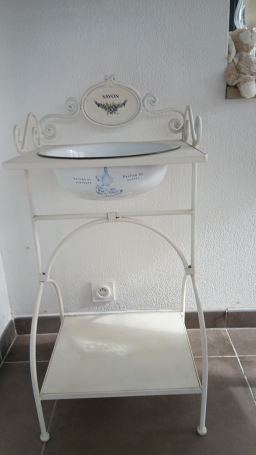 Table de toilette ancienne