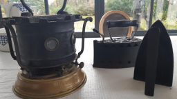 Offrez des antiquités anciennes rares