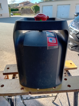 Bouteille de gaz Butagaz avec détendeur