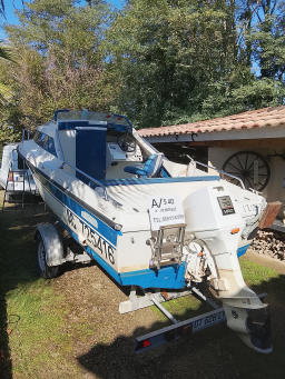 Bateau 5.40 m avec remorque à vendre