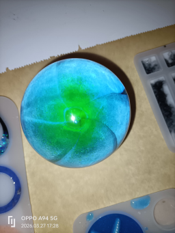 Boule décorative élégante et moderne en résine