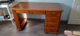 Bureau en bois massif à vendre