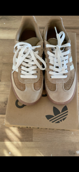 Chaussures Adidas Samba en excellent état