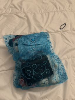 Peluche et porte-monnaie pour enfant