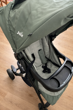 Poussette confortable pour enfant