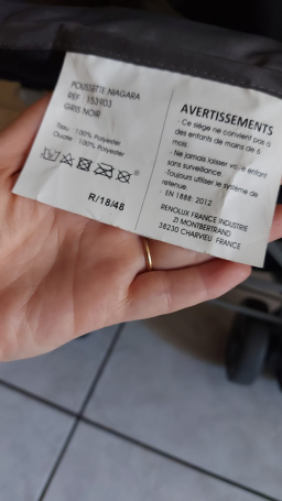 Poussette canne légère jusqu'à 22 kg