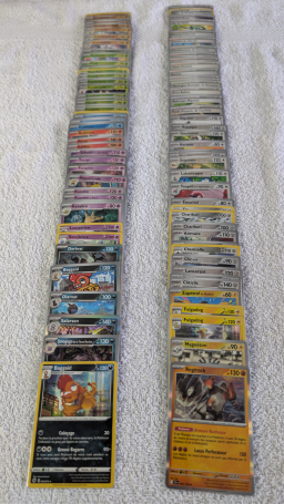 Collection de 92 cartes Pokémon holographiques promotionnelles françaises