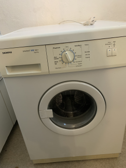 Machine à laver en bon état