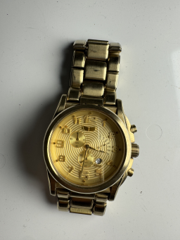 Montre femme élégante, bracelet raffiné