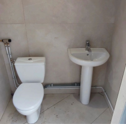 Plombier disponible pour dépannage et installation