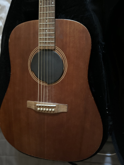 Guitare à vendre - bon état