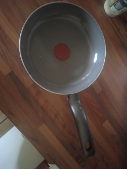 Poêle Tefal en bon état, idéal cuisine quotidienne