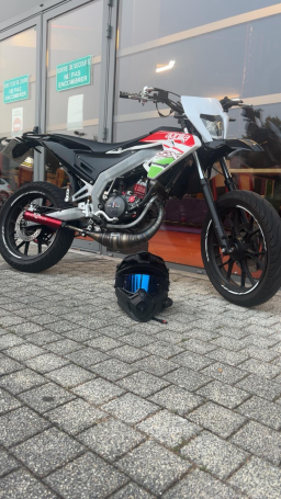 Aprilia SX 50 en bon état