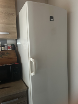 Grande frigo une porte