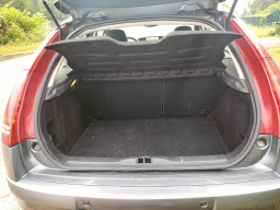 Citroën C4 1.6 HDi 92 très bonne état 249000klm