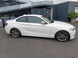 VEND BMW 235I